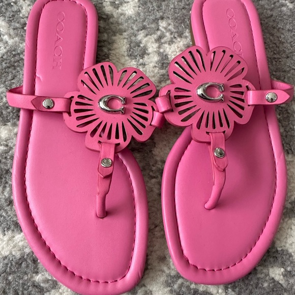Coach JULIA Petunia Pink Sandals 5.5 - Picture 4 of 5